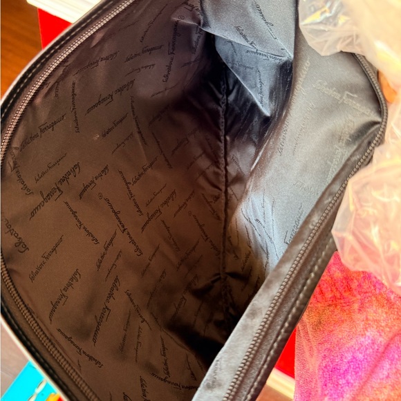 Salvatore Ferragamo Black Wristlet Clutch - Picture 4 of 6